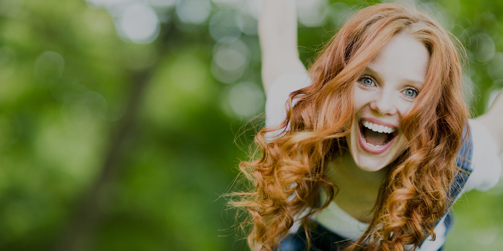 Woman with gorgeous smile after wisdom tooth removal